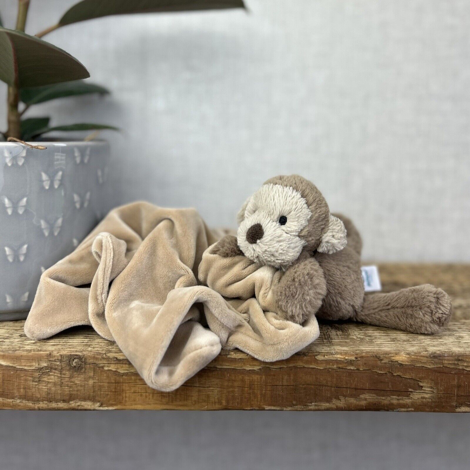 Jellycat Shooshu Monkey Soother - Super Soft Monkey Comforter - Blankie (Smudge)