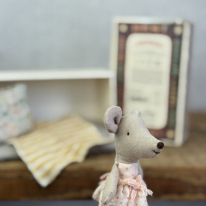 Maileg Little Sister Mouse Dotted Skirt Retired (16-0722-01)