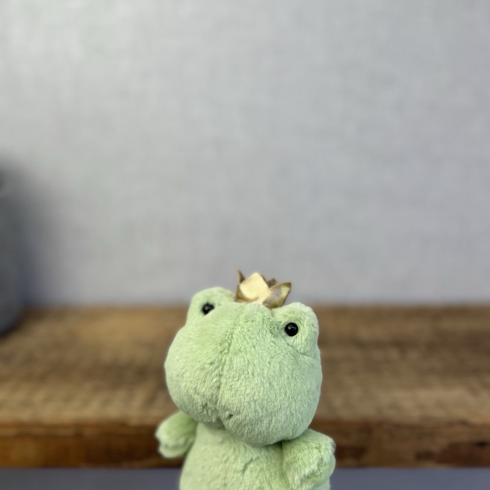 Jellycat Crowning Croaker Frog - Miniature Green Frog With Crown Soft Toy NWOT