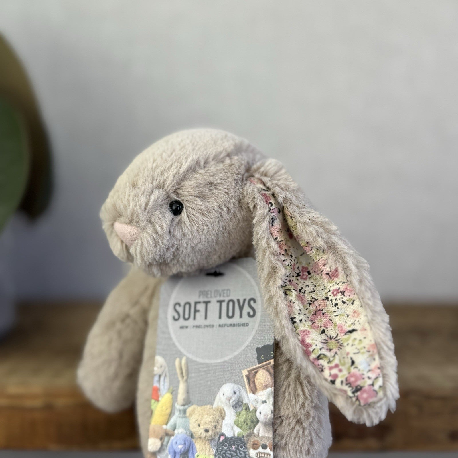 Jellycat Small Bea Beige Blossom Bashful Bunny - Floral Ears & Feet Neutral 8”