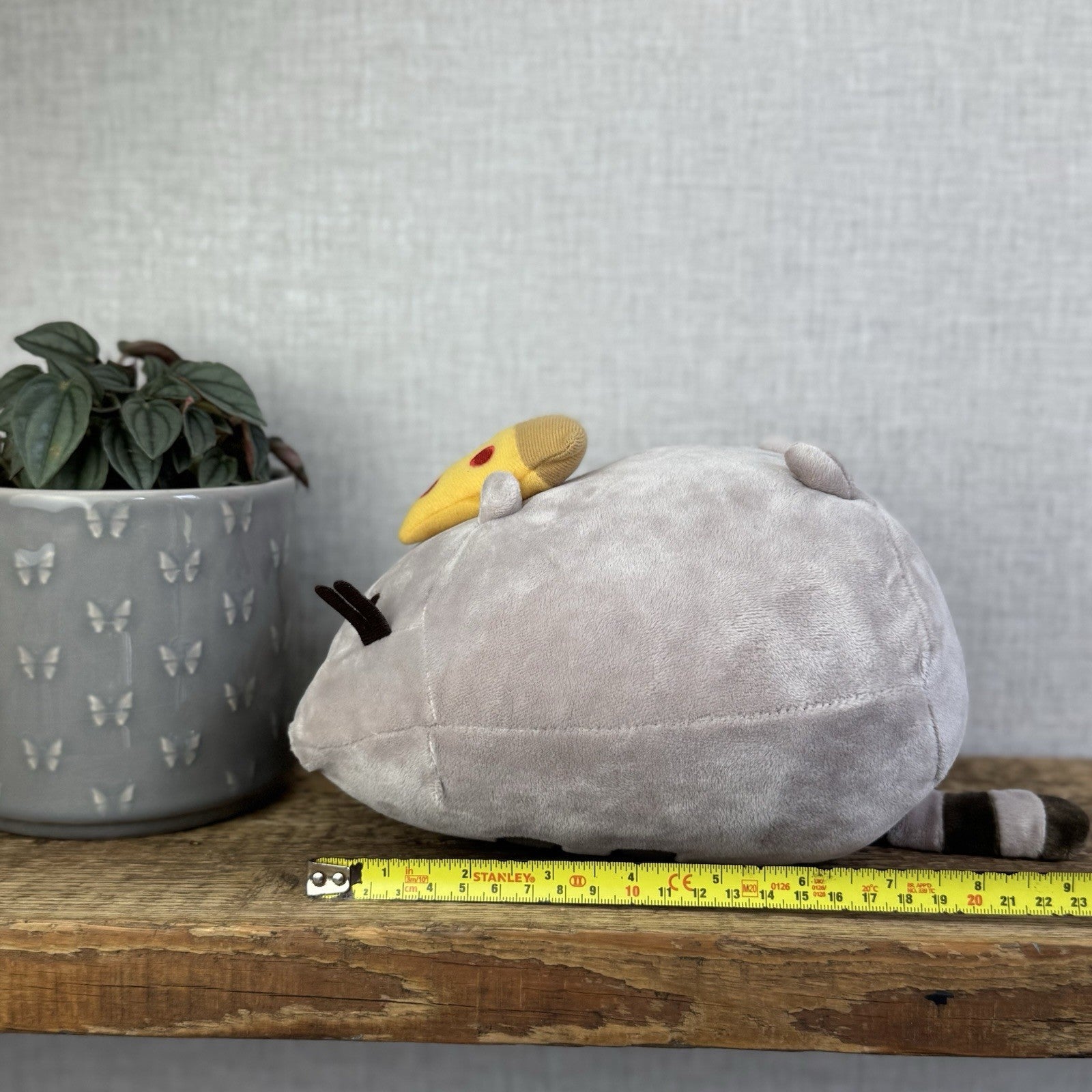 Gund Pusheen Cat - Pizza Cat Pusheen With Pizza Plush Grey Without Tags 10"