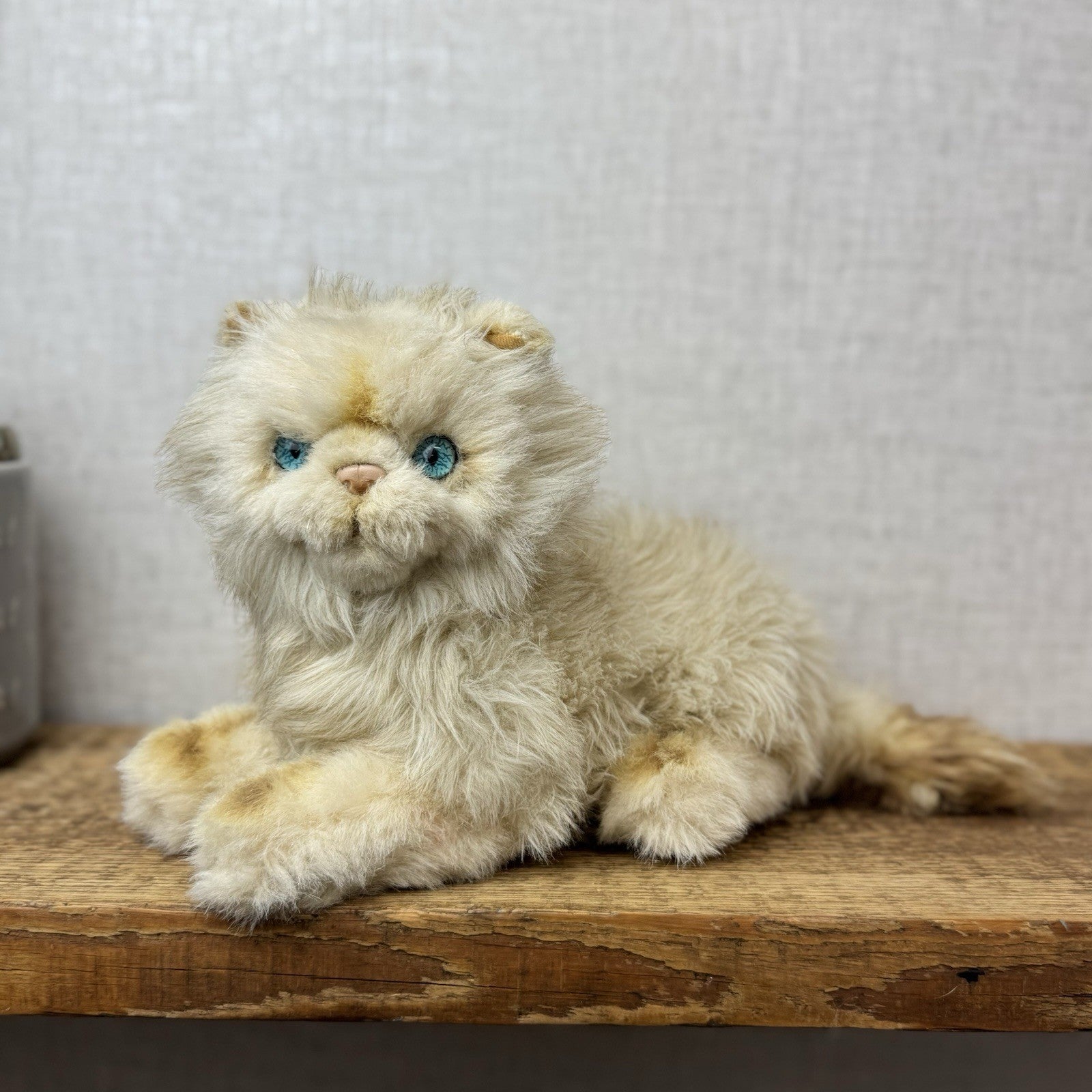 EJ Classics Persian Cat Kitten Blue eyes - Fluffy Realistic Vintage Cat Soft Toy