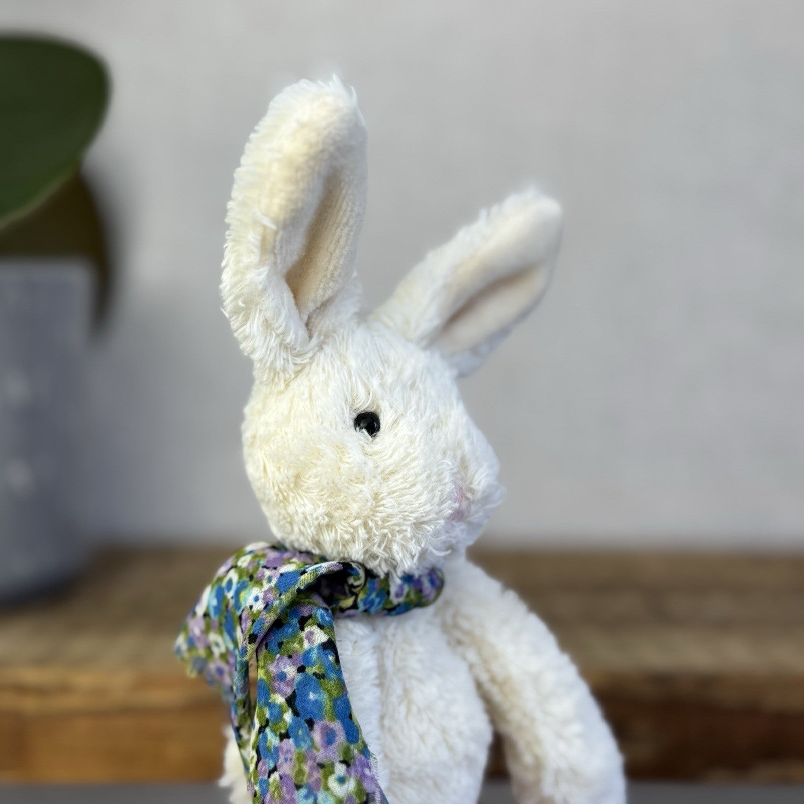 Jellycat Chi Chi Bunny Cream - Small Rabbit With Scarf Beanie Retired Rare 10”