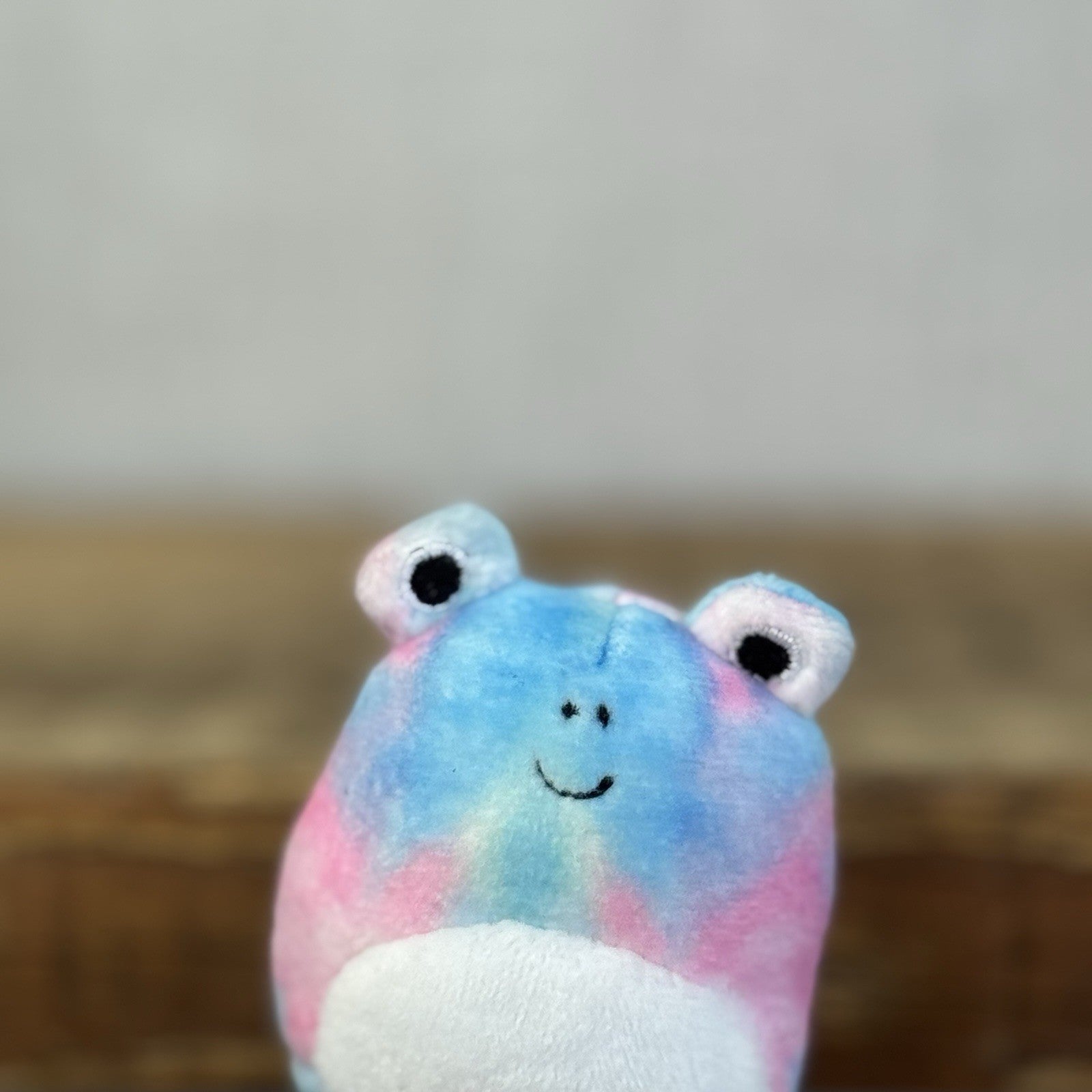 Squishmallow Squishville - Carlito Frog Tye Dye Pink/Blue (Multi Buy Discount)