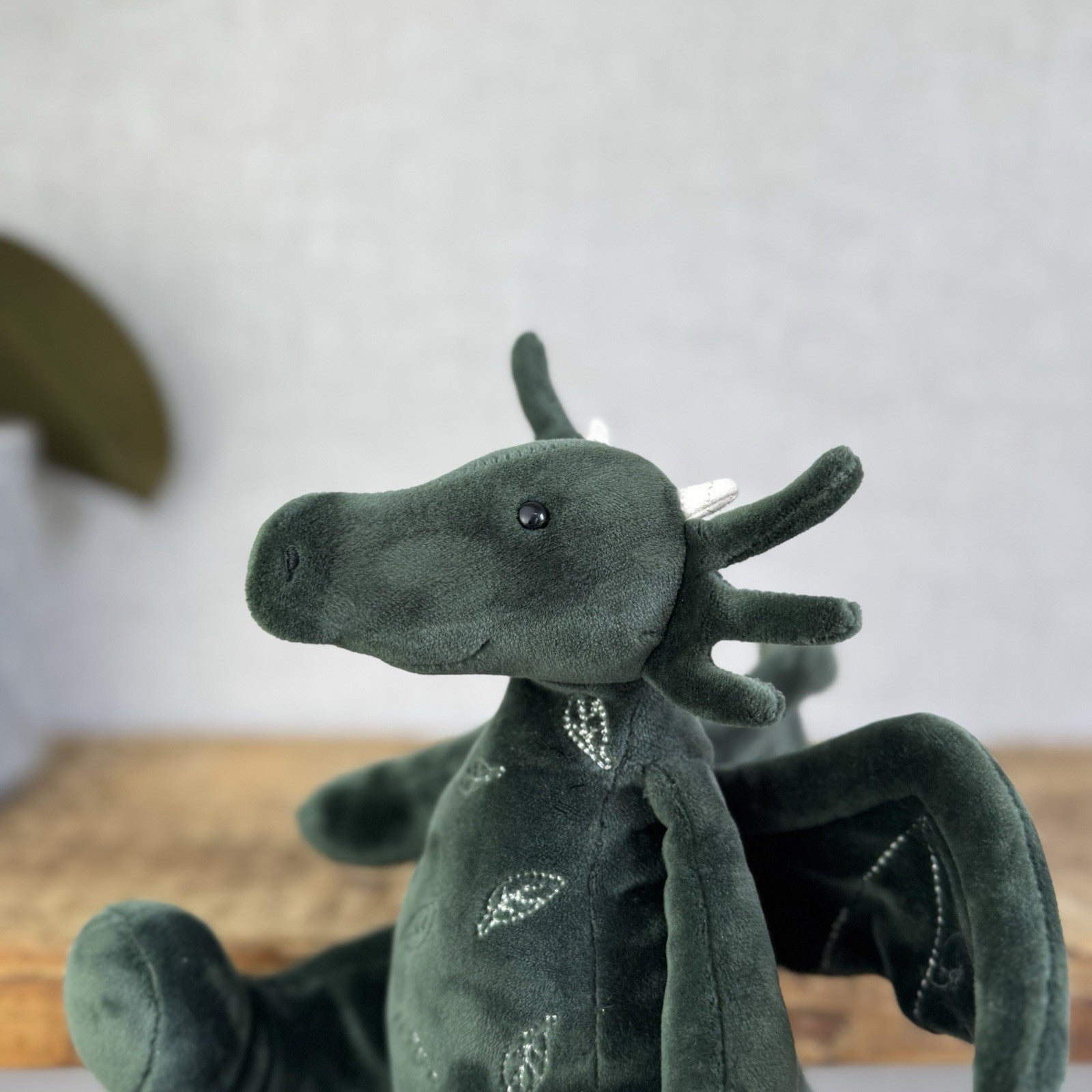 Jellycat Forest Dragon - Green Velour Soft Detailed Beanie Dragon Rare 10”