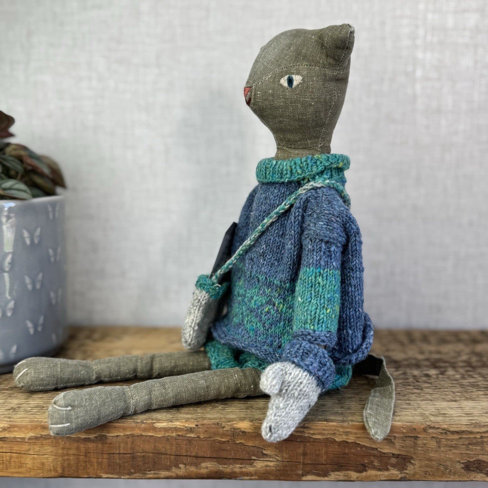 Maileg Medium Cat - Grey Retired Cat With Christmas Knitted Clothing - Rare 14"