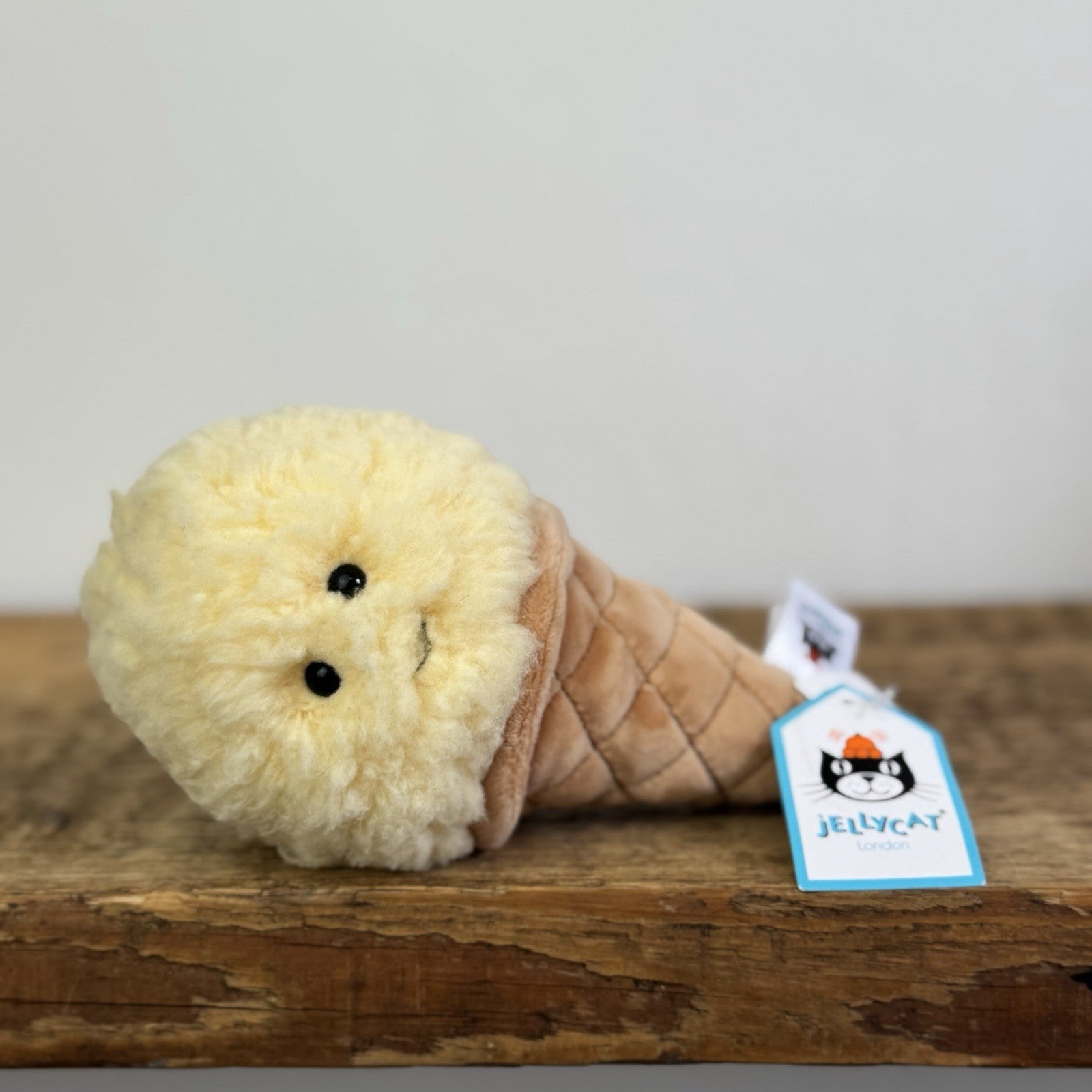Jellycat Irresitible Vanilla Ice Cream- Irresistible Ice Cream With Tags 6"