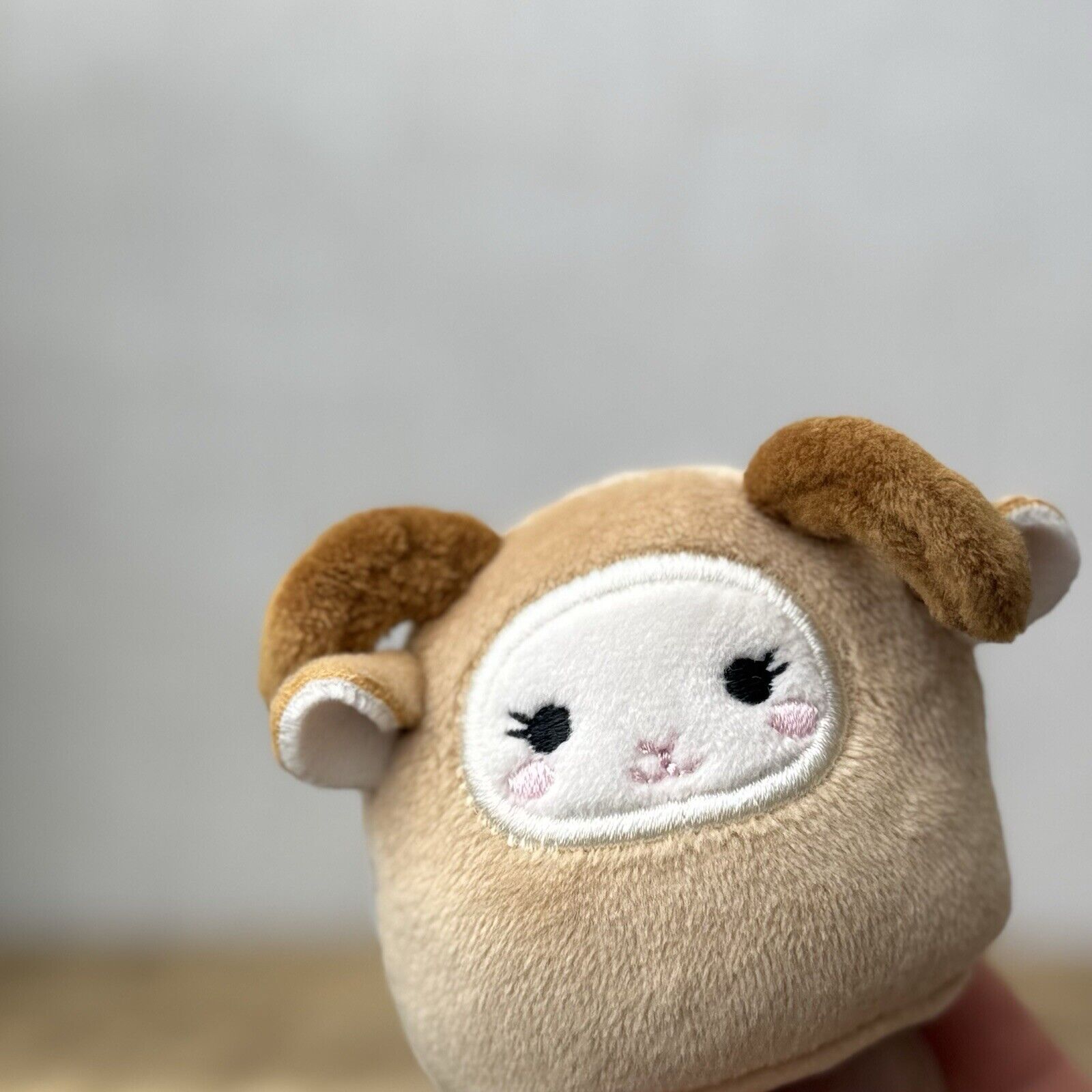 Squishmallow Squishville - Reggie Ram - Horned Sheep Tiny Squish Plush Mini 2"