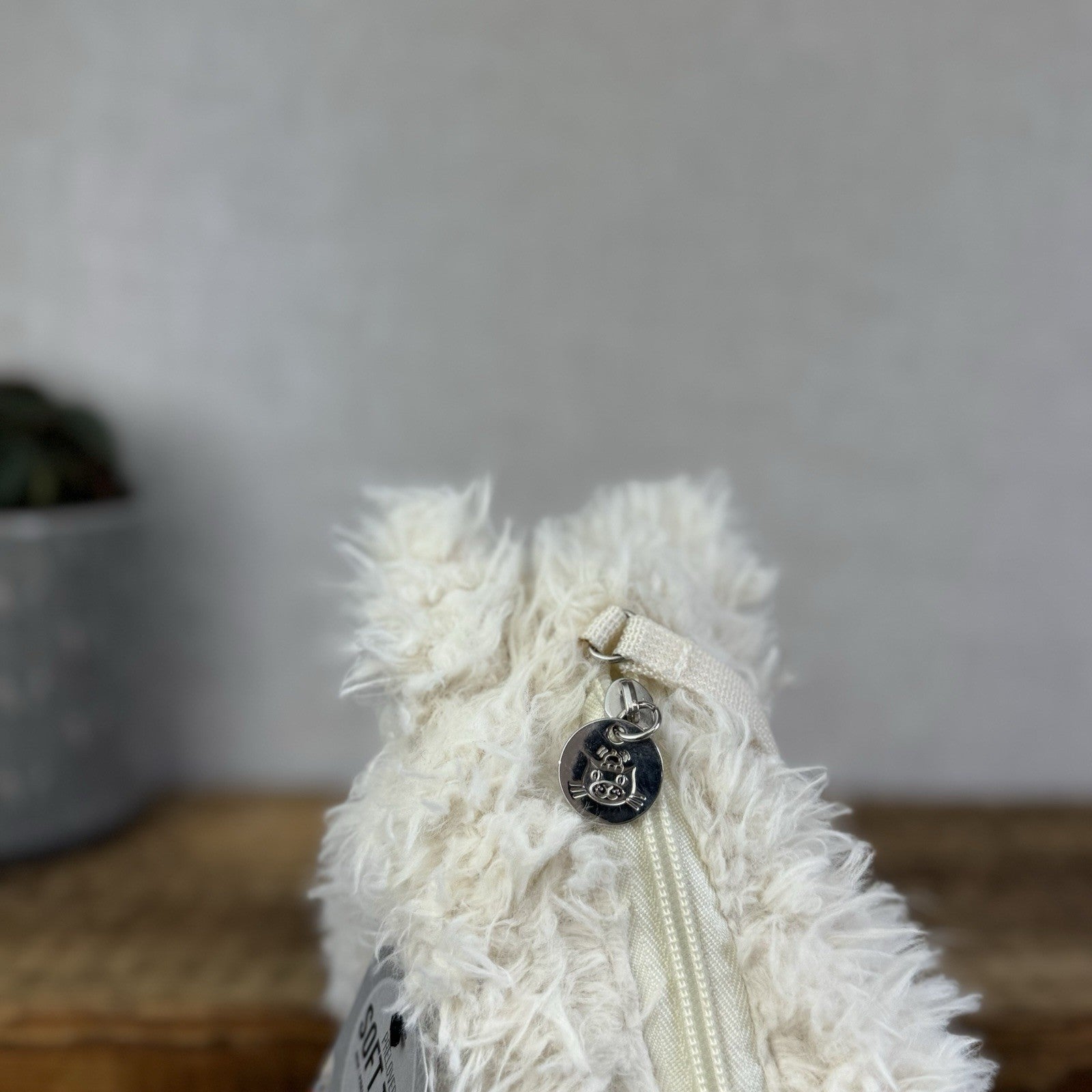 Jellycat Munro Scottie White Westie Dog Bag Soft White Dog Bag Plush 12"