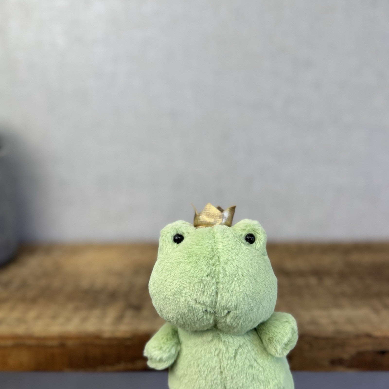 Jellycat Crowning Croaker Frog - Miniature Green Frog With Crown Soft Toy NWOT
