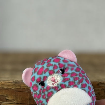Squishmallow Squishville - Chelsea The Cheetah - Leopard Pink/Blue Mini 2"
