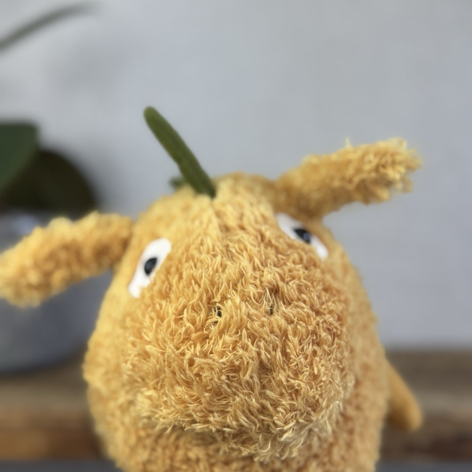 Jellycat Jubjub Yonnie - Yellow Curly Fur Alien Soft Toy - Monster/Alien 9”