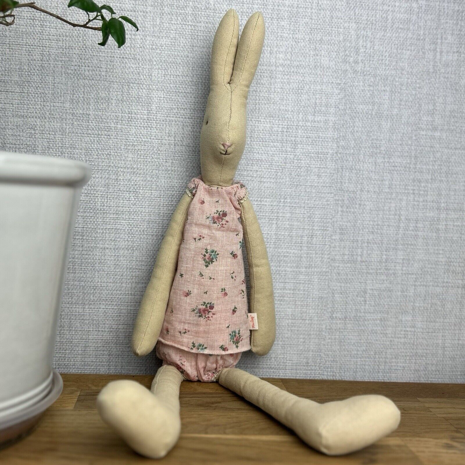 Maileg Medium Rabbit 2016 - ID 16-3200-00 - Floral Set Rabbit Retired - 20”/51cm