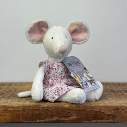 The little white company - Myrtle Mouse
