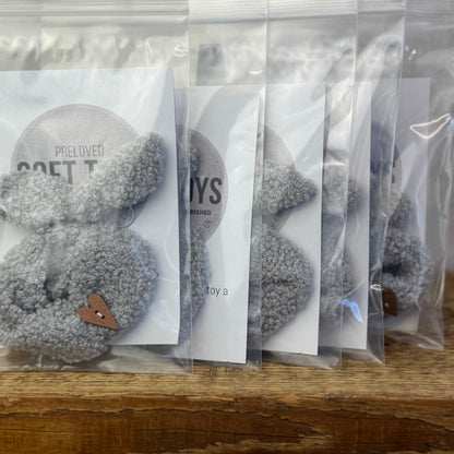 Curly Fur Snood & Bow (Fits Medium & Small Jellycat)