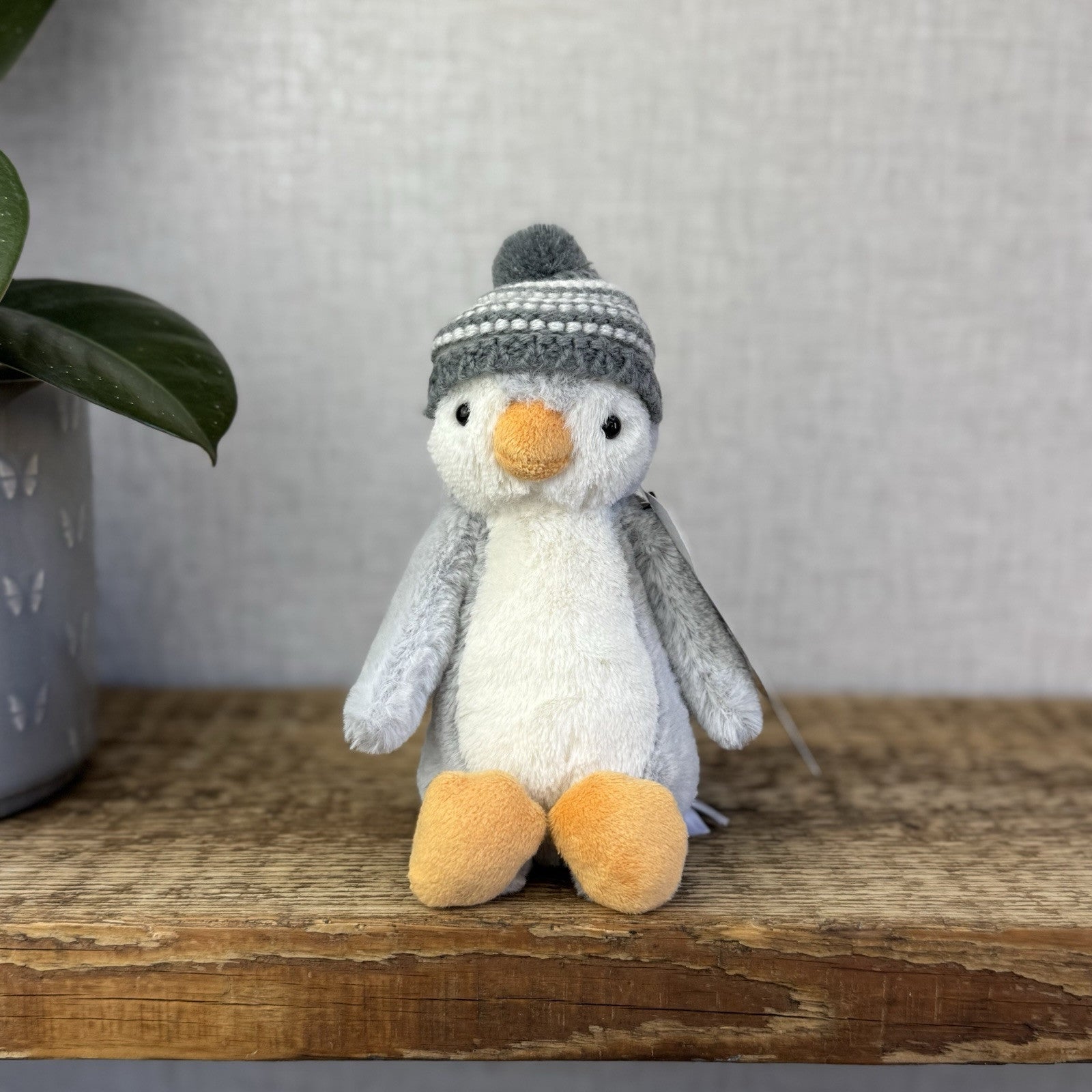 Jellycat Bashful Grey Bobble Hat Penguin - Small Retired Light Grey Penguin 8”
