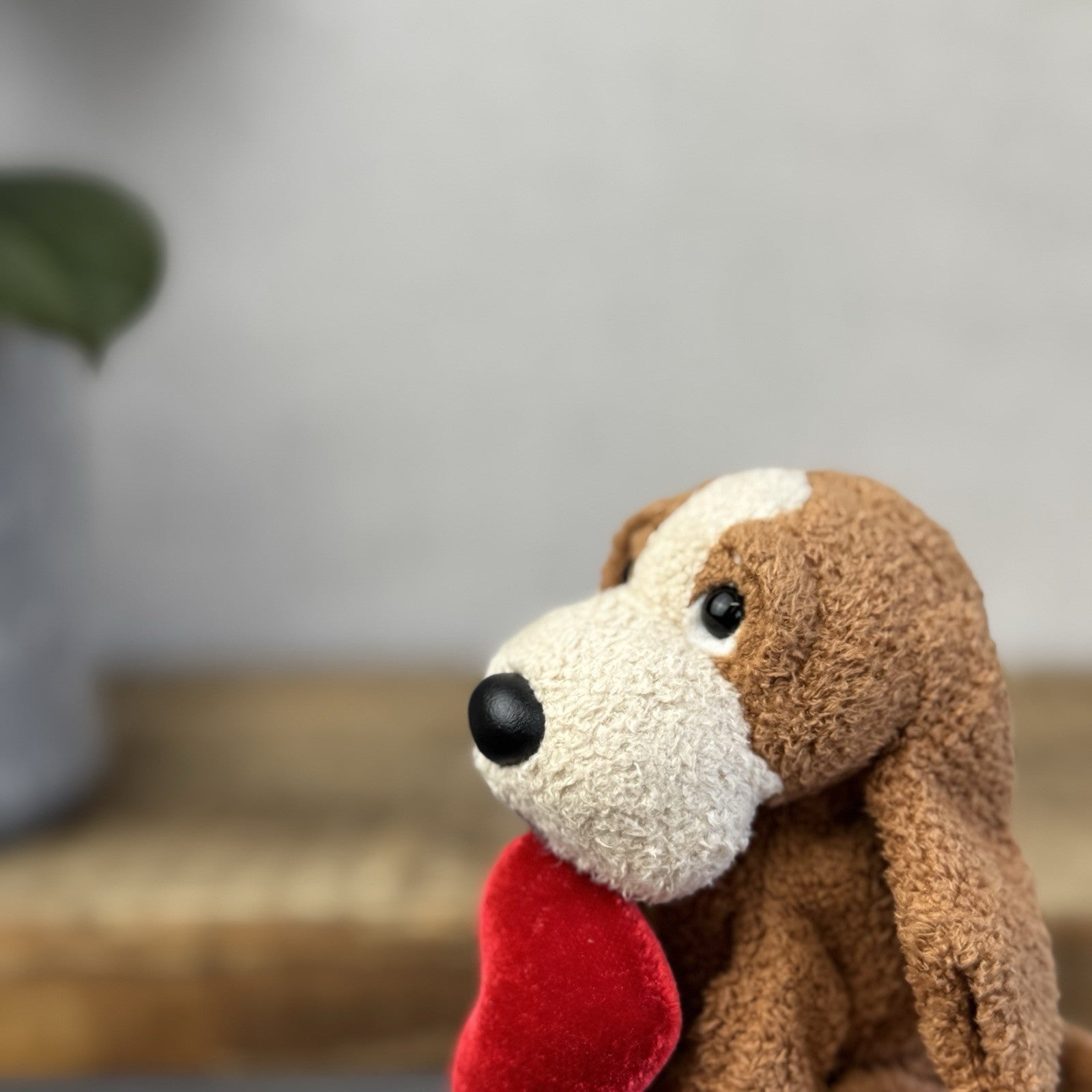 Russ Berrie & Co. Luv Pets Bailey - Floppy Puppy With Heart - Tiny Pocket Pal 4”