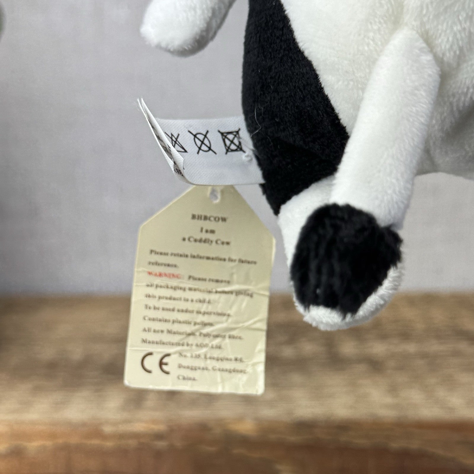 Beverly Hills Bakery X Jellycat Collaboration - Cuddly Cow Beanie - New Tags 5"