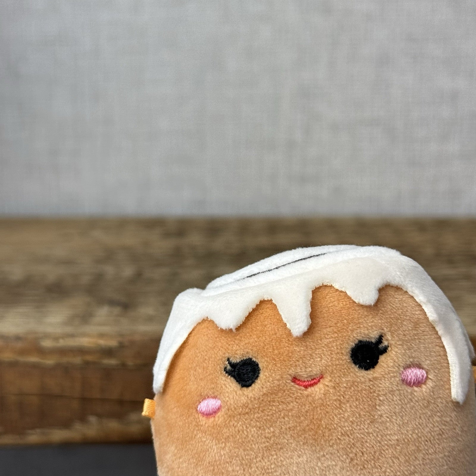 Squishmallow Micromallow Chanel Cinnamon Roll Tiny Pastry Squish New Tags 2.5"