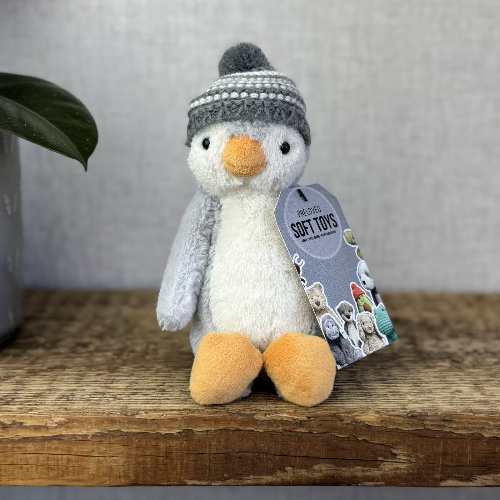 Jellycat Bashful Grey Bobble Hat Penguin - Small Retired Light Grey Penguin 8”
