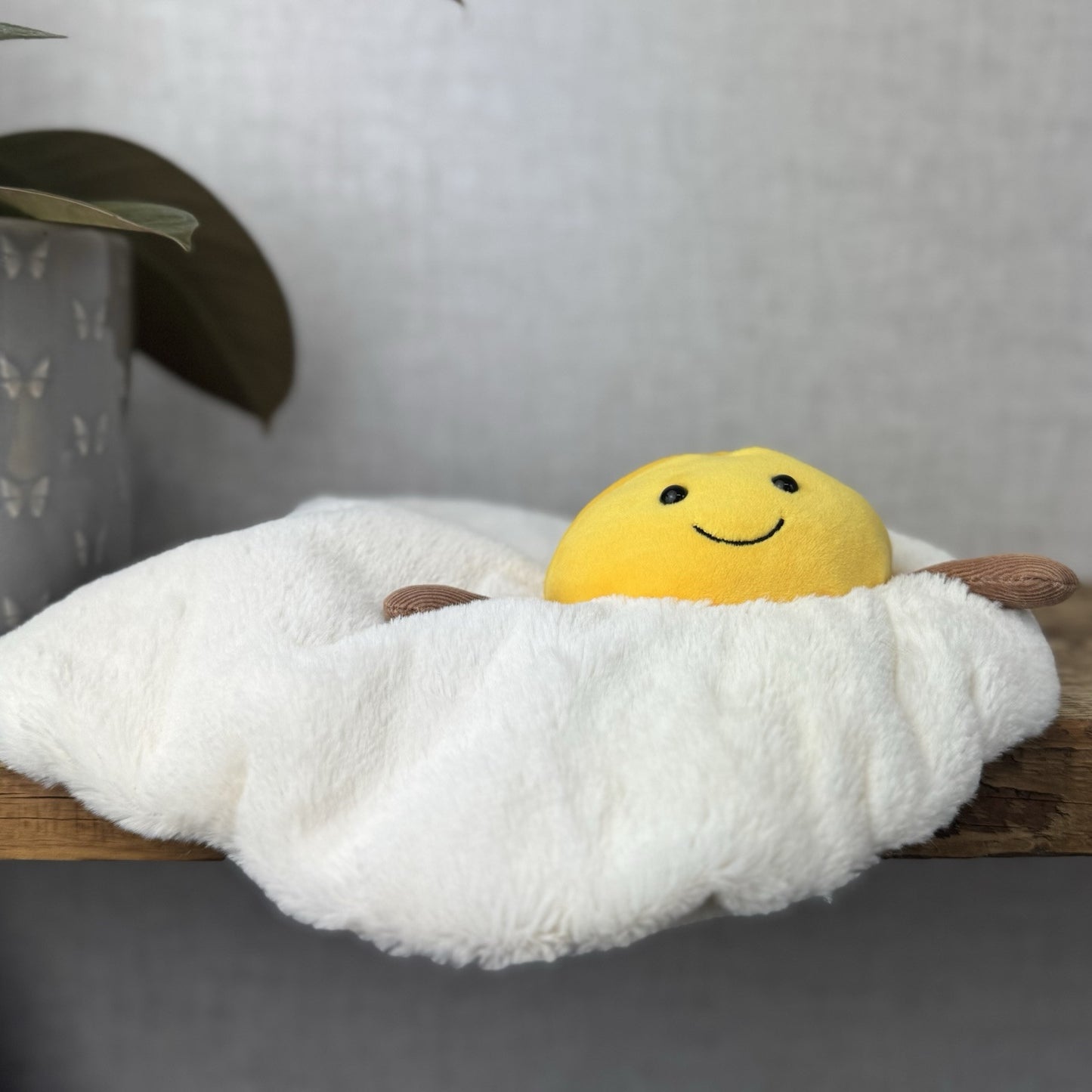 Jellycat Amuseable Fried Egg - Retired Egg Soft Toy Food Beanie Novelty Plush 8”