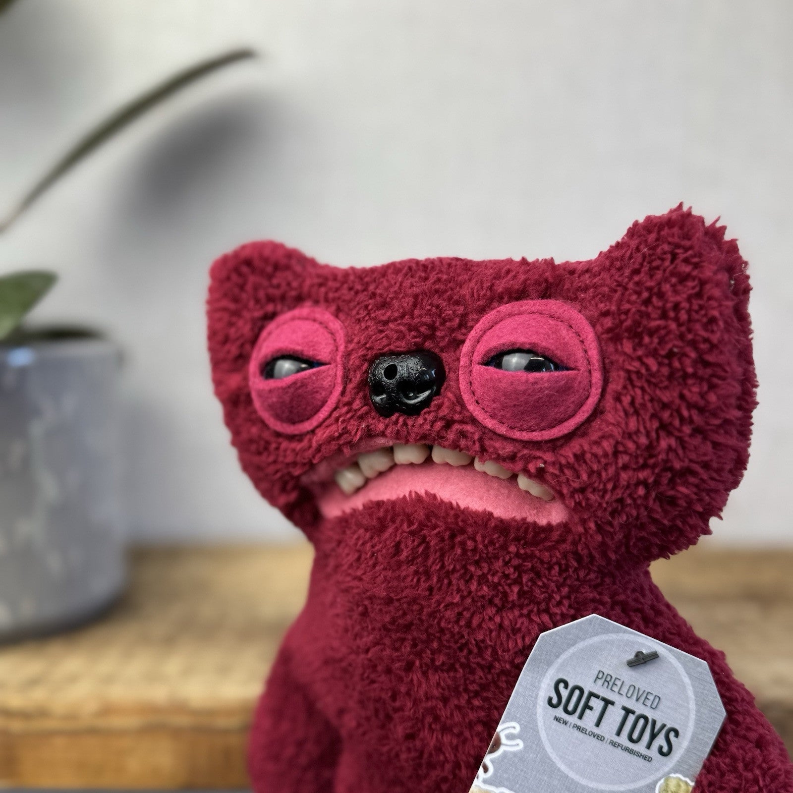 Fuggler Funny Ugly Monster - Fart Face Gnawing Terror - Farting Fuggler Red