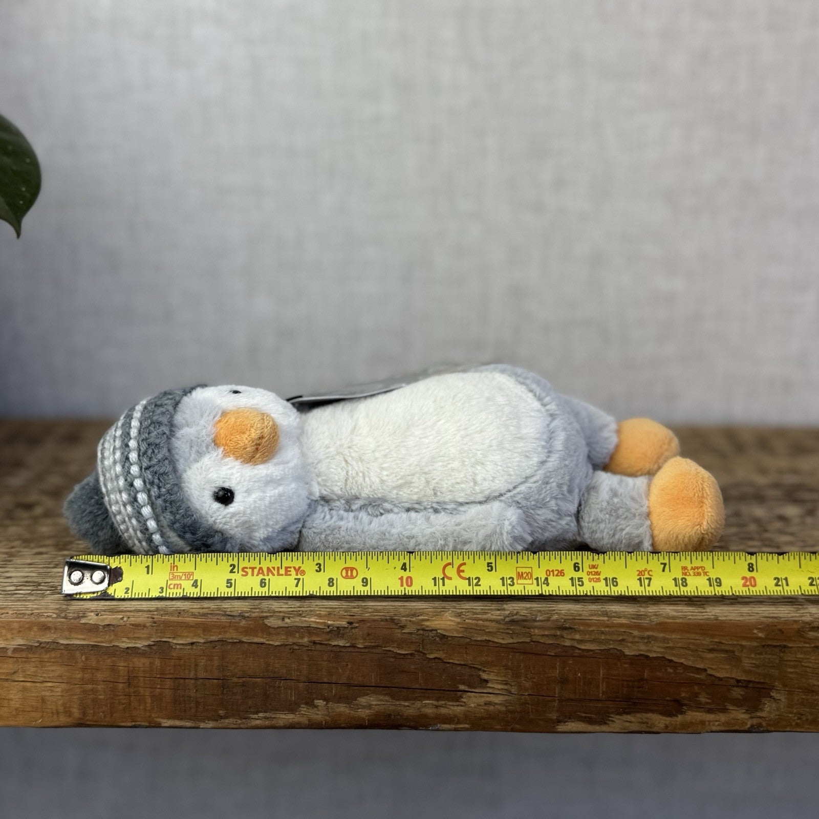 Jellycat Bashful Grey Bobble Hat Penguin - Small Retired Light Grey Penguin 8”