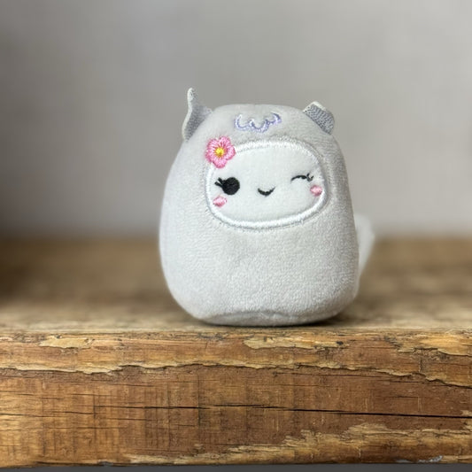 Squishmallows Squishville - Micromallow Squishmallow - Riah The Yeti Grey Tiny