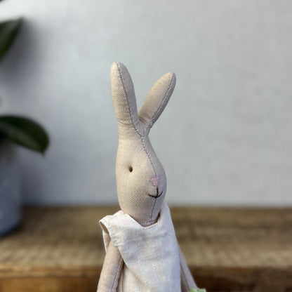 Maileg Small Rabbit Girl With A Carrot - Pink Dress Retired Maileg 2008 12"