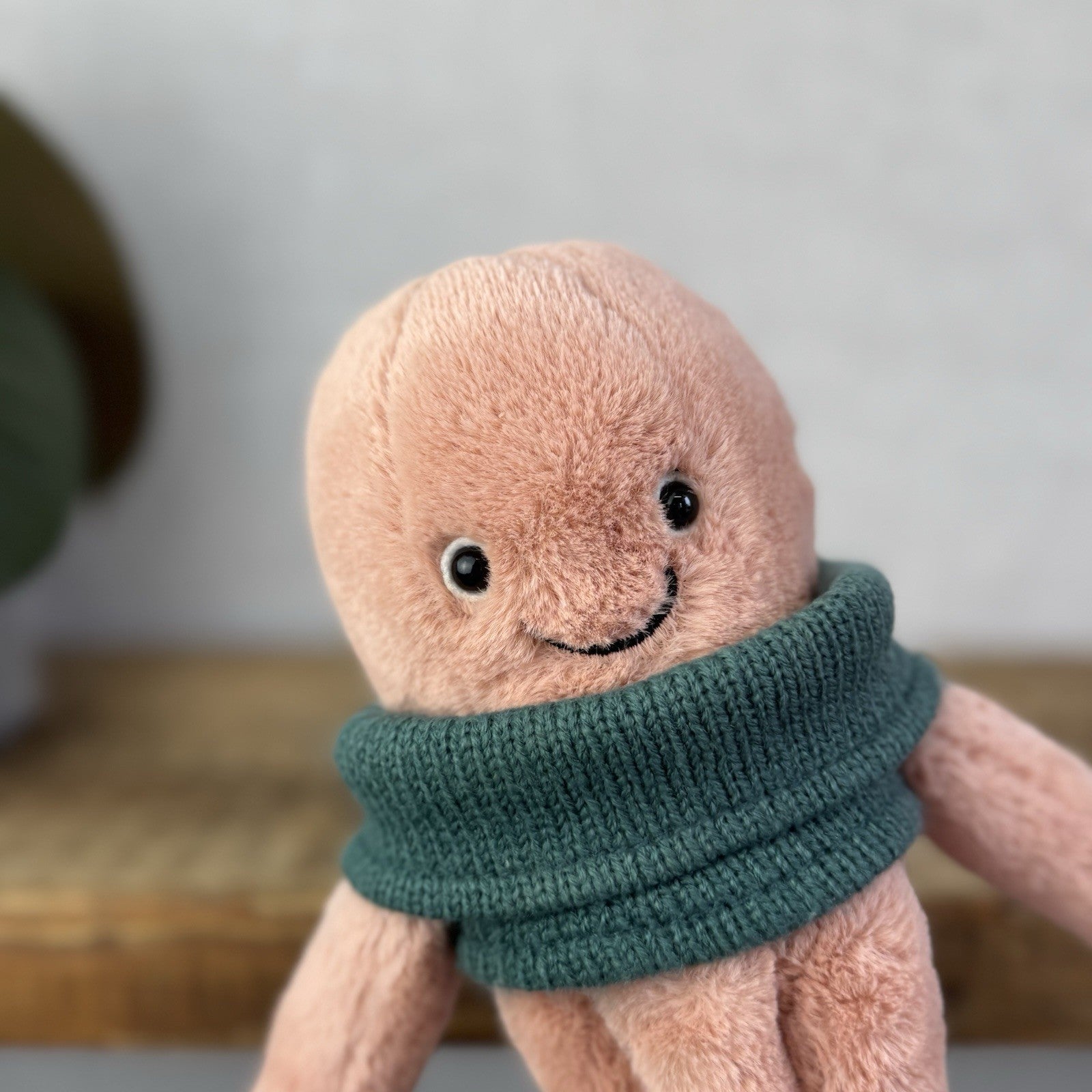 Jellycat Cozy Crew Octopus - Peach Octopus Beanie In A Jumper Cute Retired  5"