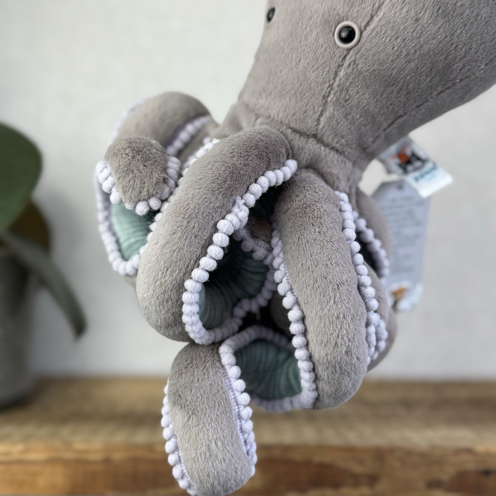 Jellycat Neo Octopus - Grey Octopus Plush Medium New Without Tags 10"