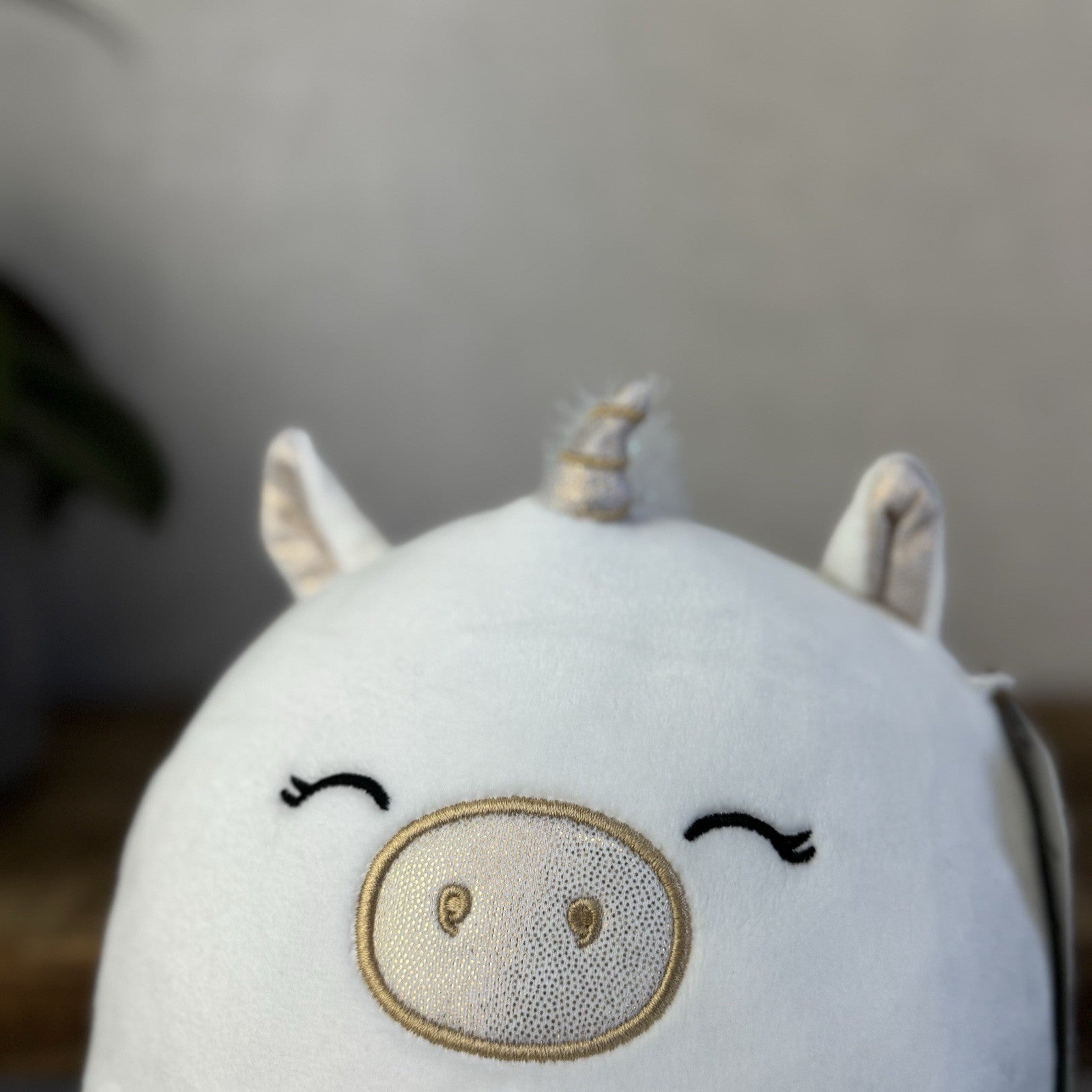 Squishmallow - Sofia The Unicorn White.Gold Unicorn Squish Soft Toy Small 7.5"